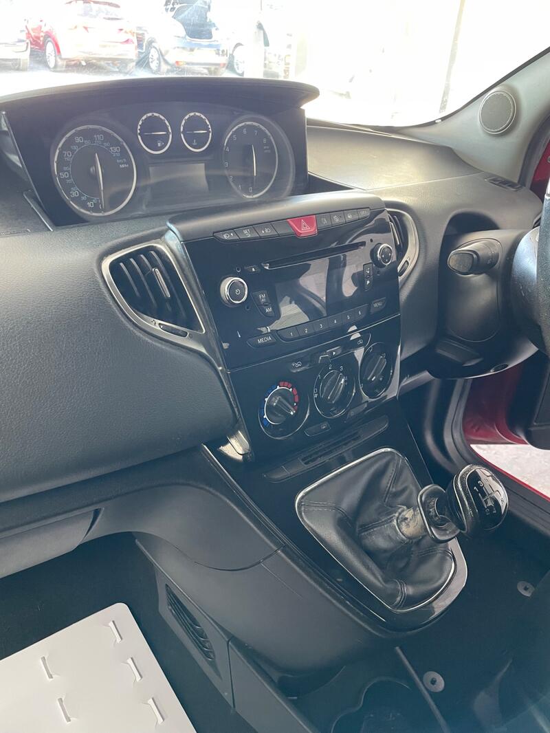 CHRYSLER YPSILON